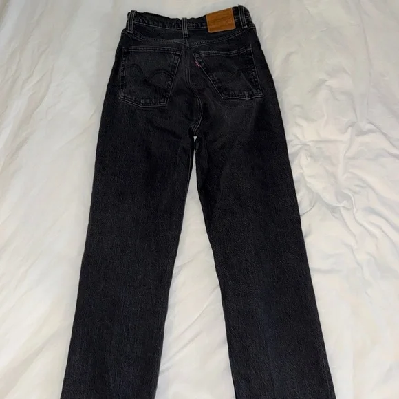 Levi’s Ribcage Jeans - Picture 4 of 8